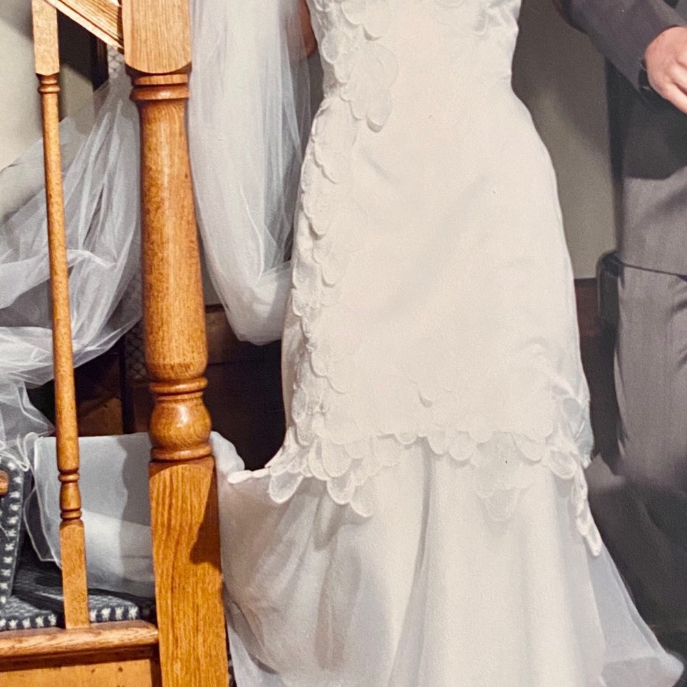 Custom wedding gown. The perfect one.